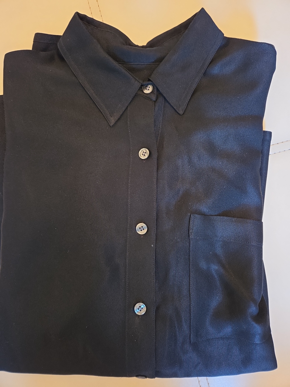 DKNY Donna Karan New York Petite Black 100% Silk Button Front Shirt Blouse